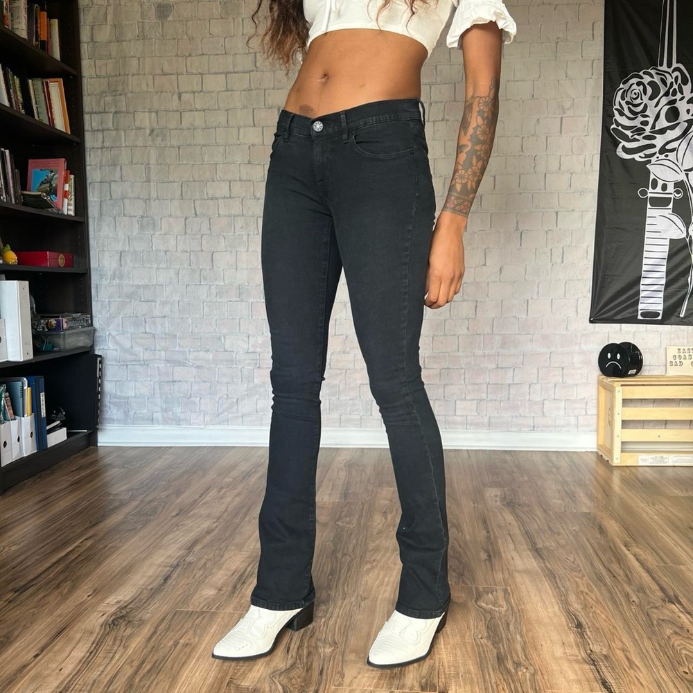 BDG Low Rise Bootlegger Jeans - Picture 4 of 8